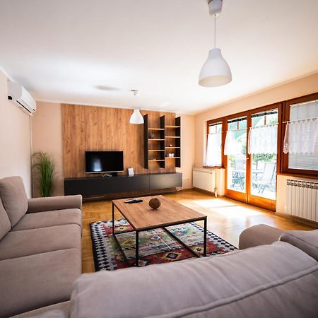Spacious & Modern Apartments- Old Town Сараево Экстерьер фото